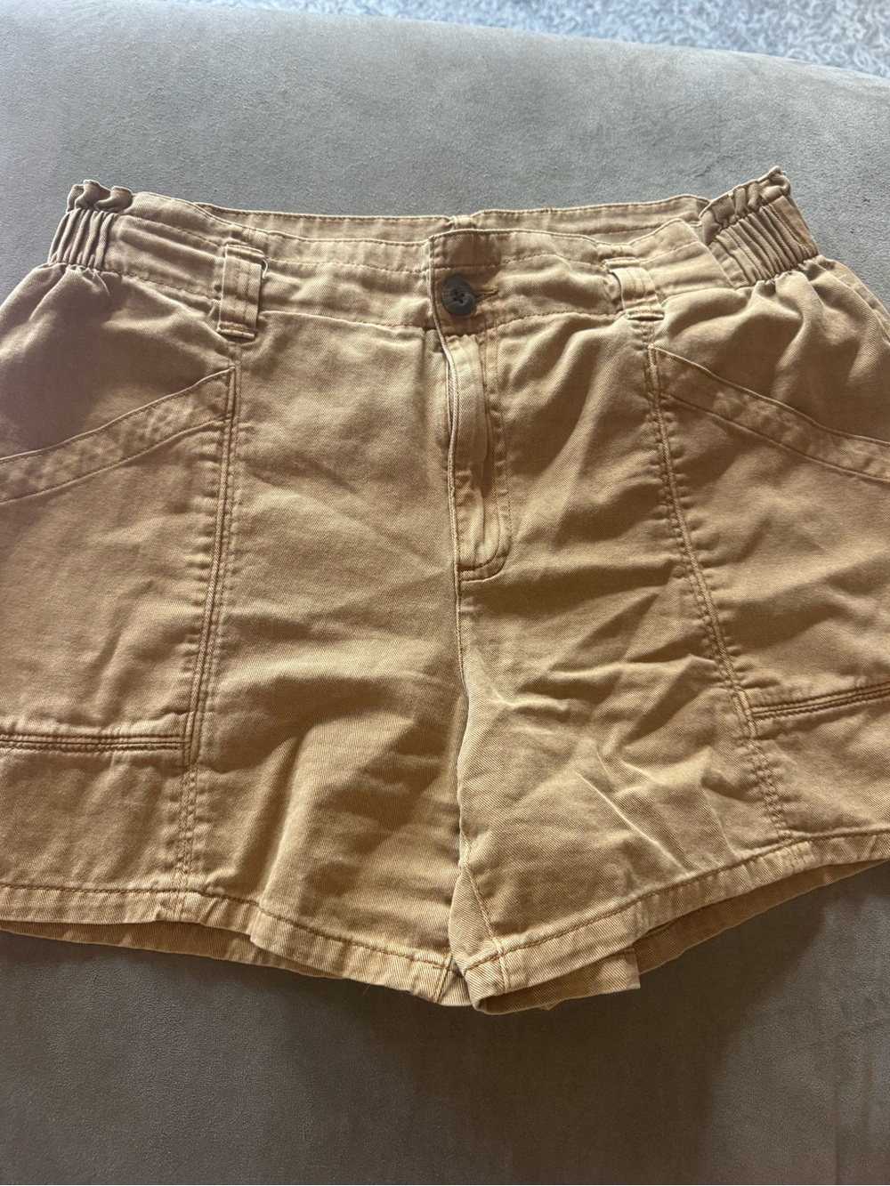 Old Navy High-Waist Utility Shorts in Tan